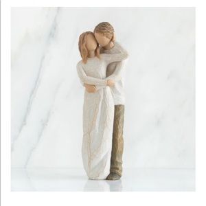 Willow Tree Together sculpture